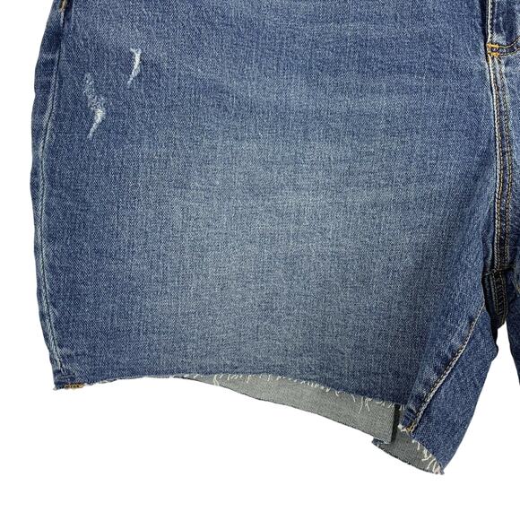 Universal Thread Boyfriend Shorts Women’s Size 22W Medium Wash - Picture 7 of 8